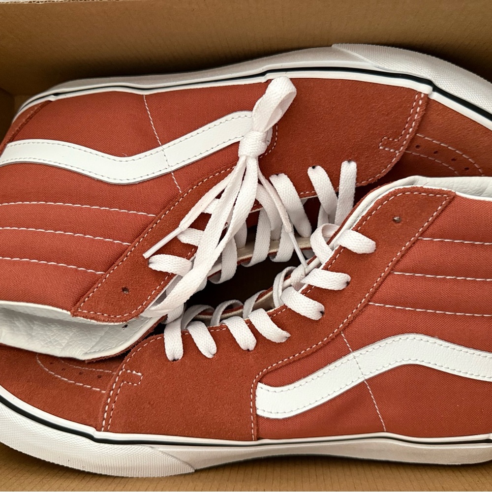Vans Men's Bold Red and White Sneakers